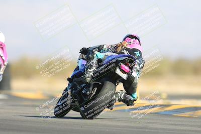 media/Jan-10-2025-CVMA Friday Practice (Fri) [[489e0da257]]/Group 4 and Trackday/Session 4 (Turn 16)/